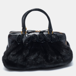 Valentino: Чёрная сумка 