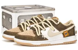 Nike: Белые кроссовки  Dunk