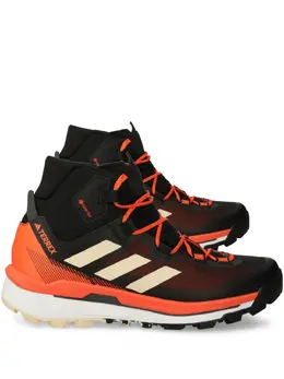 adidas: Чёрные кроссовки  Terrex