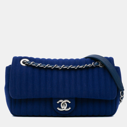 Chanel: Голубая сумка 