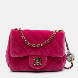 Chanel: Розовая сумка 