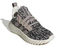 Adidas: Тёмные кроссовки  Kaptir