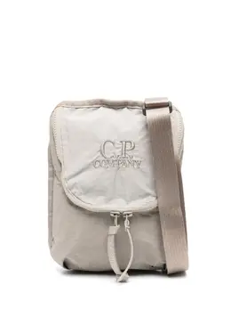 C.P. Company: Бежевая сумка 