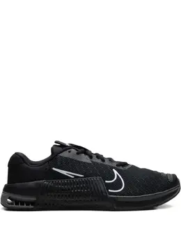Nike: Чёрные кроссовки 