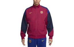 Nike: Красная куртка 