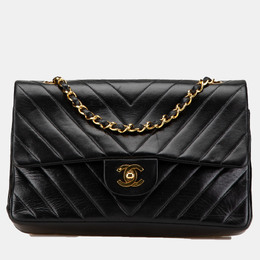 Chanel: Чёрная сумка 