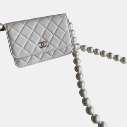Chanel: Белый кошелёк 