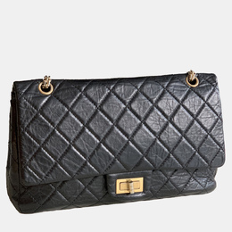 Chanel: Чёрная сумка 