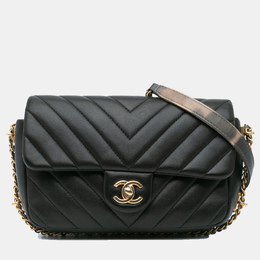 Chanel: Чёрная сумка 