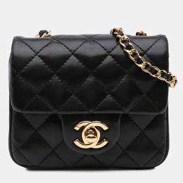 Chanel: Чёрная сумка 
