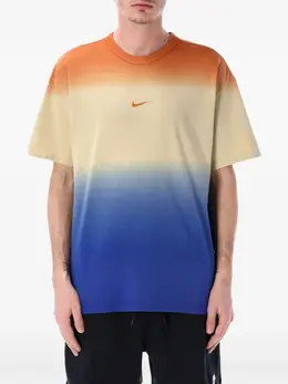 Nike: Оранжевая футболка 