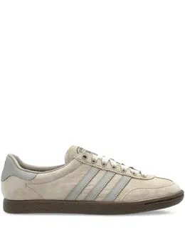 adidas: Бежевые кроссовки 