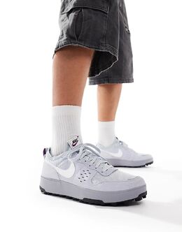 Nike: Светлые кроссовки 