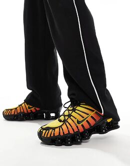 Nike: Оранжевые кроссовки  Shox TL