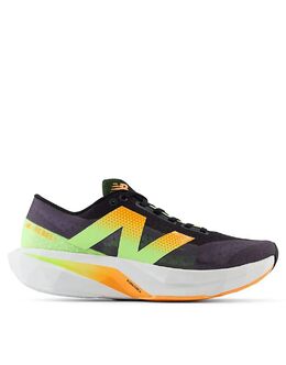 New Balance: Чёрные кроссовки  FuelCell