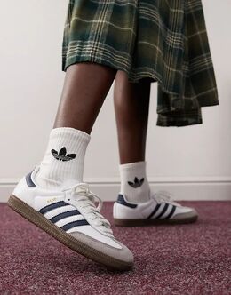 Adidas Originals: Тёмные кроссовки 