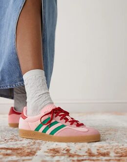 Adidas Originals: Тёмные кроссовки 