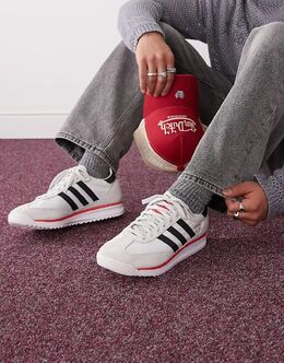 Adidas Originals: Белые кроссовки 