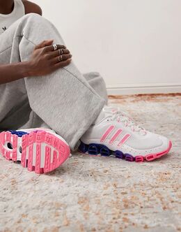 Adidas Originals: Белые кроссовки 