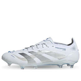 Adidas: Белые кроссовки  Predator