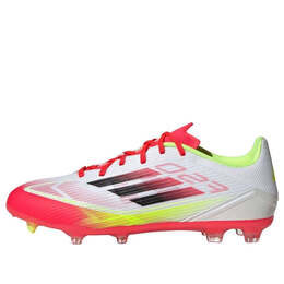 Adidas: Белые кроссовки  F-50