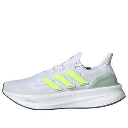 Adidas: Белые кроссовки  UltraBoost
