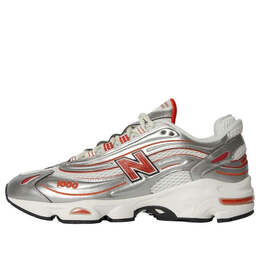New Balance: Серебристые кроссовки 