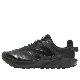 New Balance: Чёрные кроссовки 