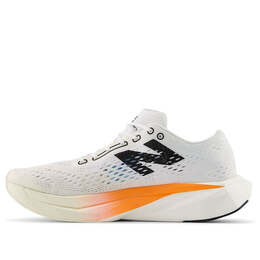 New Balance: Белые кроссовки  FuelCell
