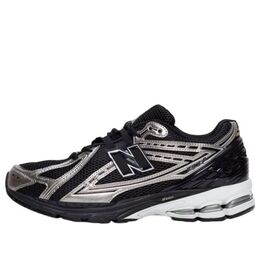 New Balance: Чёрные кроссовки  1906R