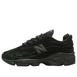 New Balance: Чёрные кроссовки 