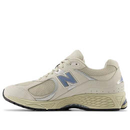New Balance: Бежевые кроссовки  2002R