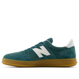 New Balance: Зелёные кроссовки 