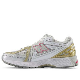 New Balance: Серебристые кроссовки  1906R