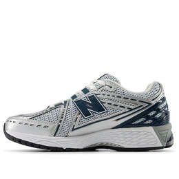 New Balance: Серебристые кроссовки  1906R