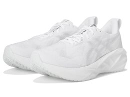 Asics: Белые кроссовки  Novablast