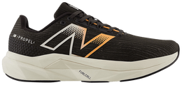 New Balance: Чёрные кроссовки  FuelCell
