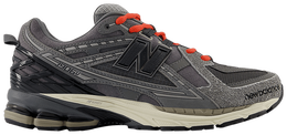 New Balance: Красные кроссовки 
