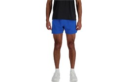 New Balance: Короткие шорты 