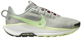 Nike: Светлые кроссовки  Trail