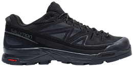 Salomon: Чёрные кроссовки 