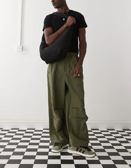Adidas Originals: Брюки цвета хаки 