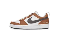 Nike: Белые кроссовки  Court