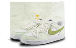 Nike: Белые кроссовки  Court