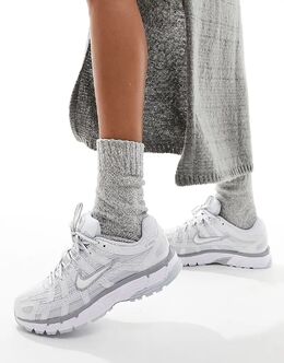 Nike: Белые кроссовки 