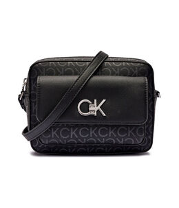 Calvin Klein: Чёрная сумка 