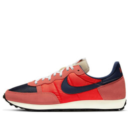 Nike: Оранжевые кроссовки  Challenger OG