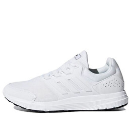 Adidas: Белые кроссовки 