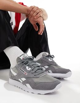 Reebok: Серые кроссовки 