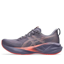 Asics: Серые кроссовки  Novablast